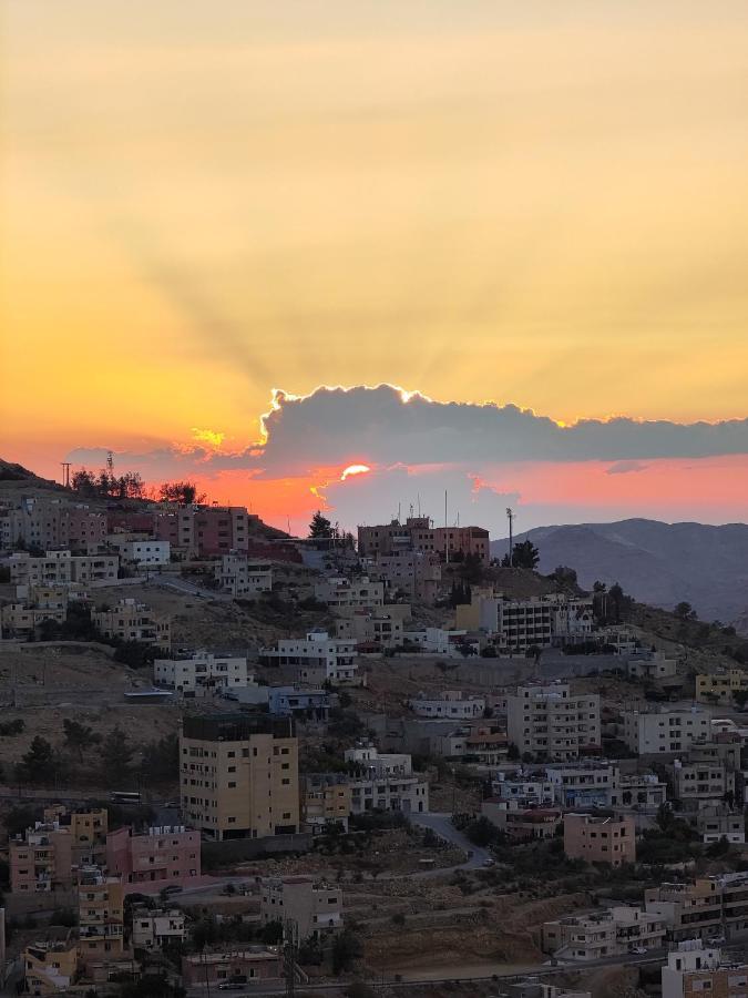 Rocky Mountain מלון 2*